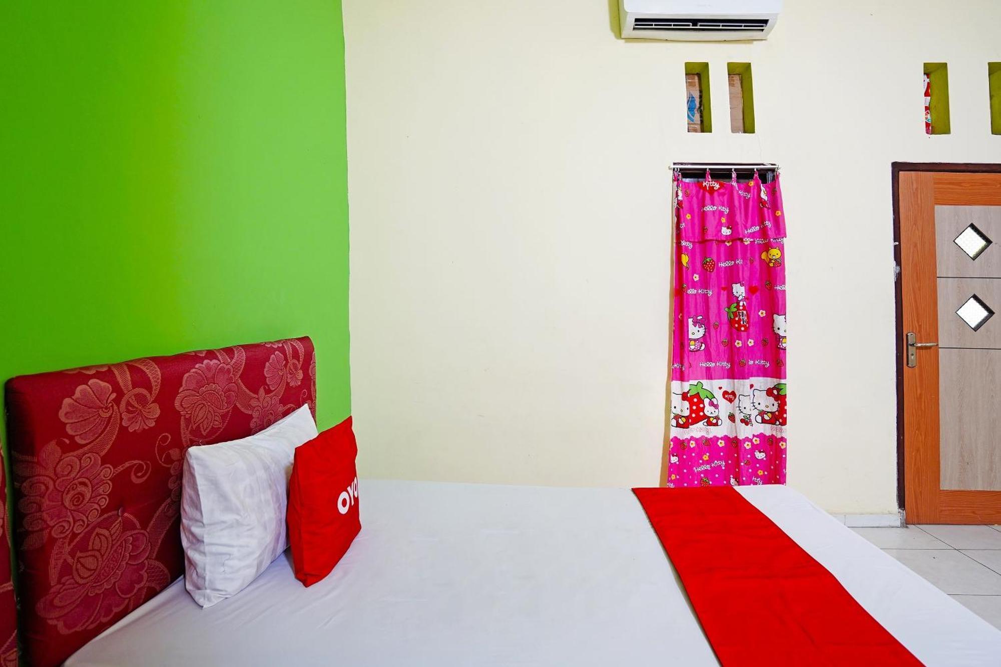 Oyo 91583 D'Cost Green Syariah Сурабая Экстерьер фото