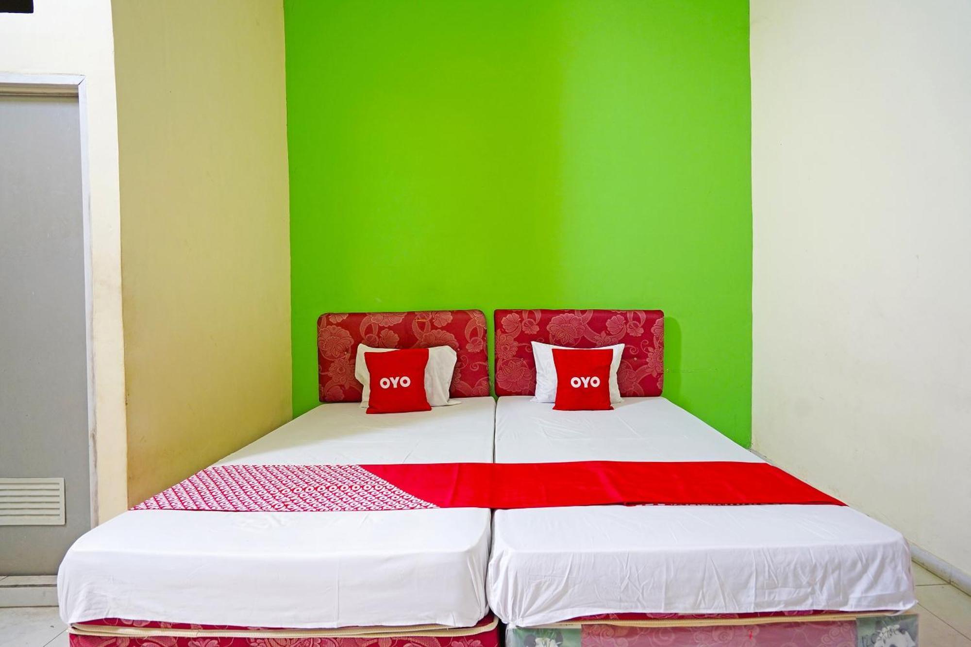 Oyo 91583 D'Cost Green Syariah Сурабая Экстерьер фото