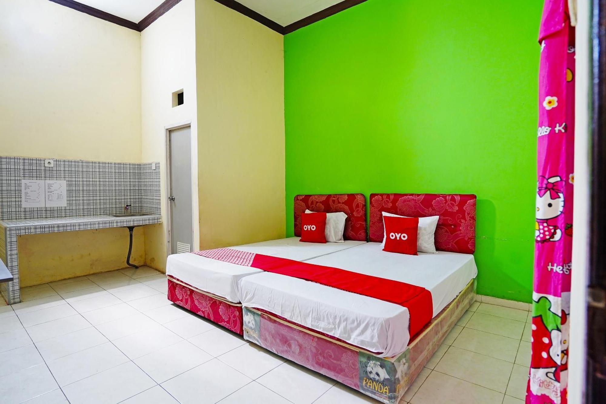 Oyo 91583 D'Cost Green Syariah Сурабая Экстерьер фото