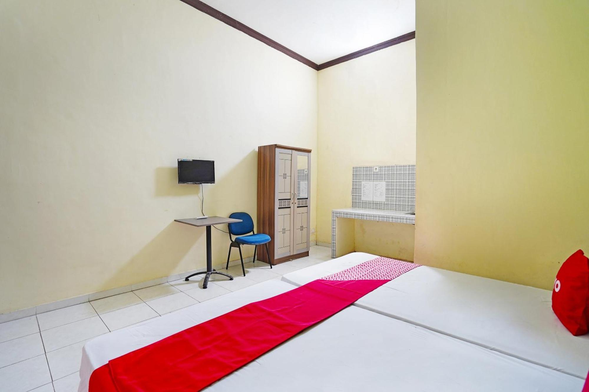 Oyo 91583 D'Cost Green Syariah Сурабая Экстерьер фото