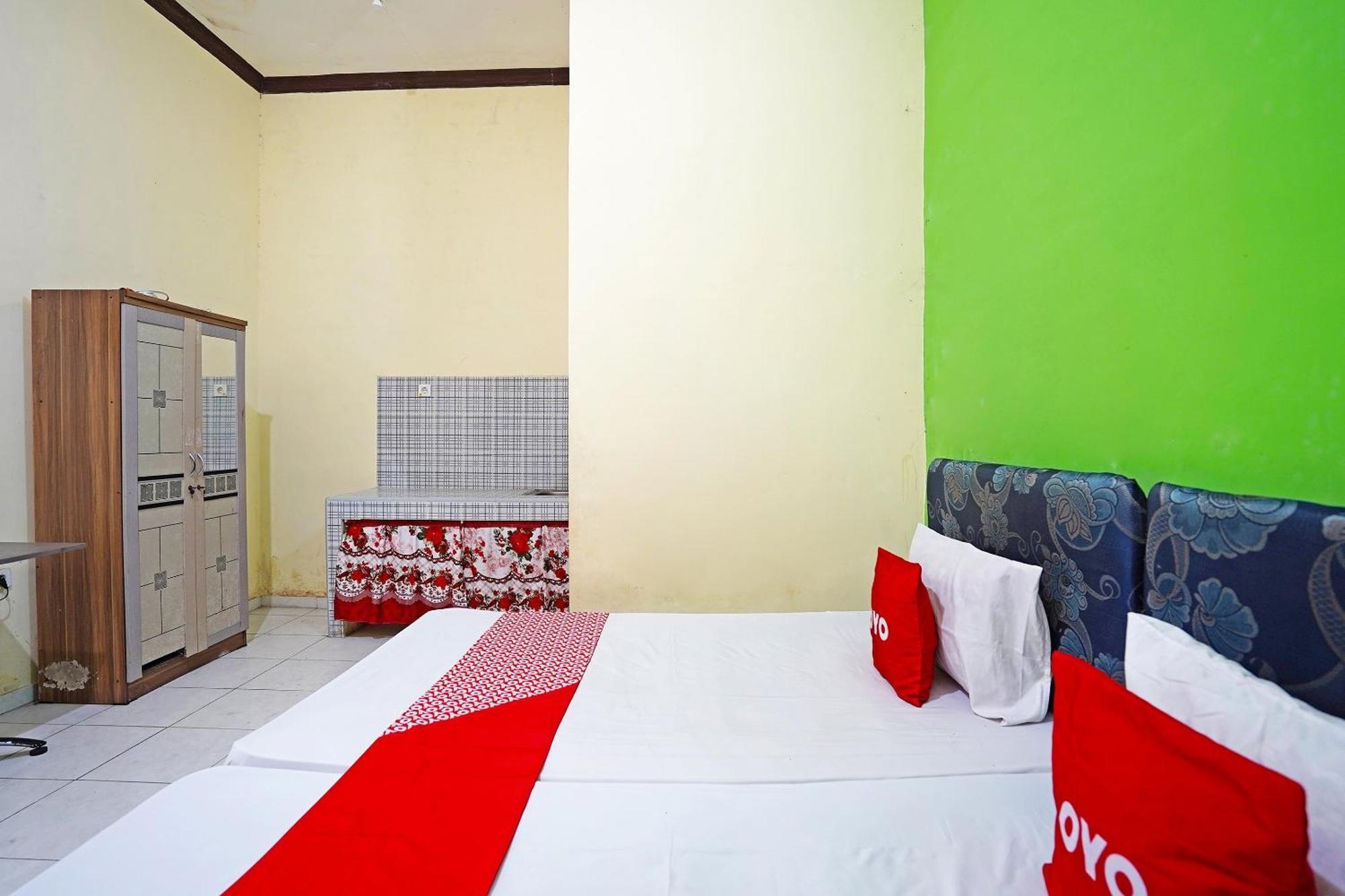 Oyo 91583 D'Cost Green Syariah Сурабая Экстерьер фото
