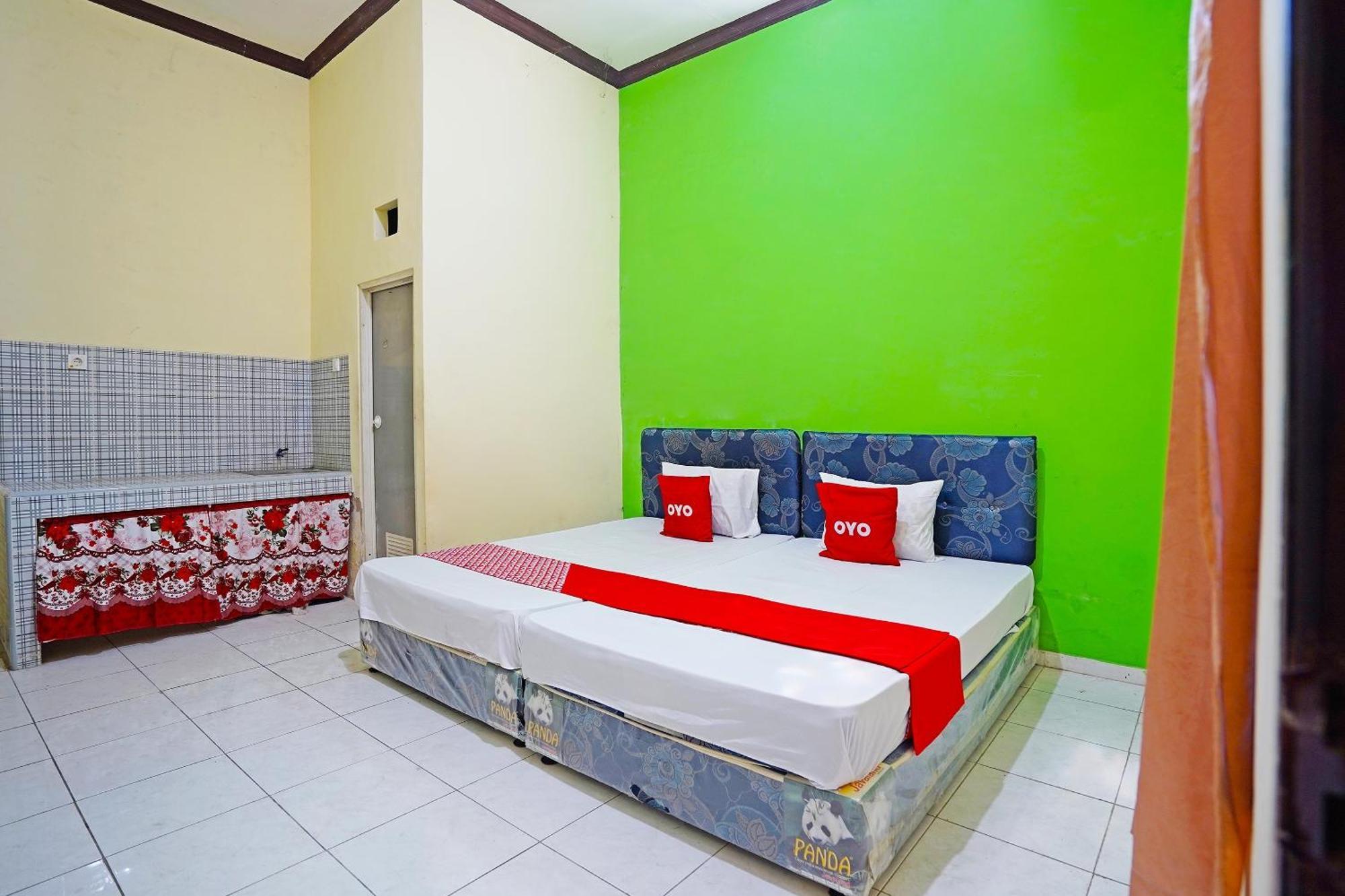 Oyo 91583 D'Cost Green Syariah Сурабая Экстерьер фото